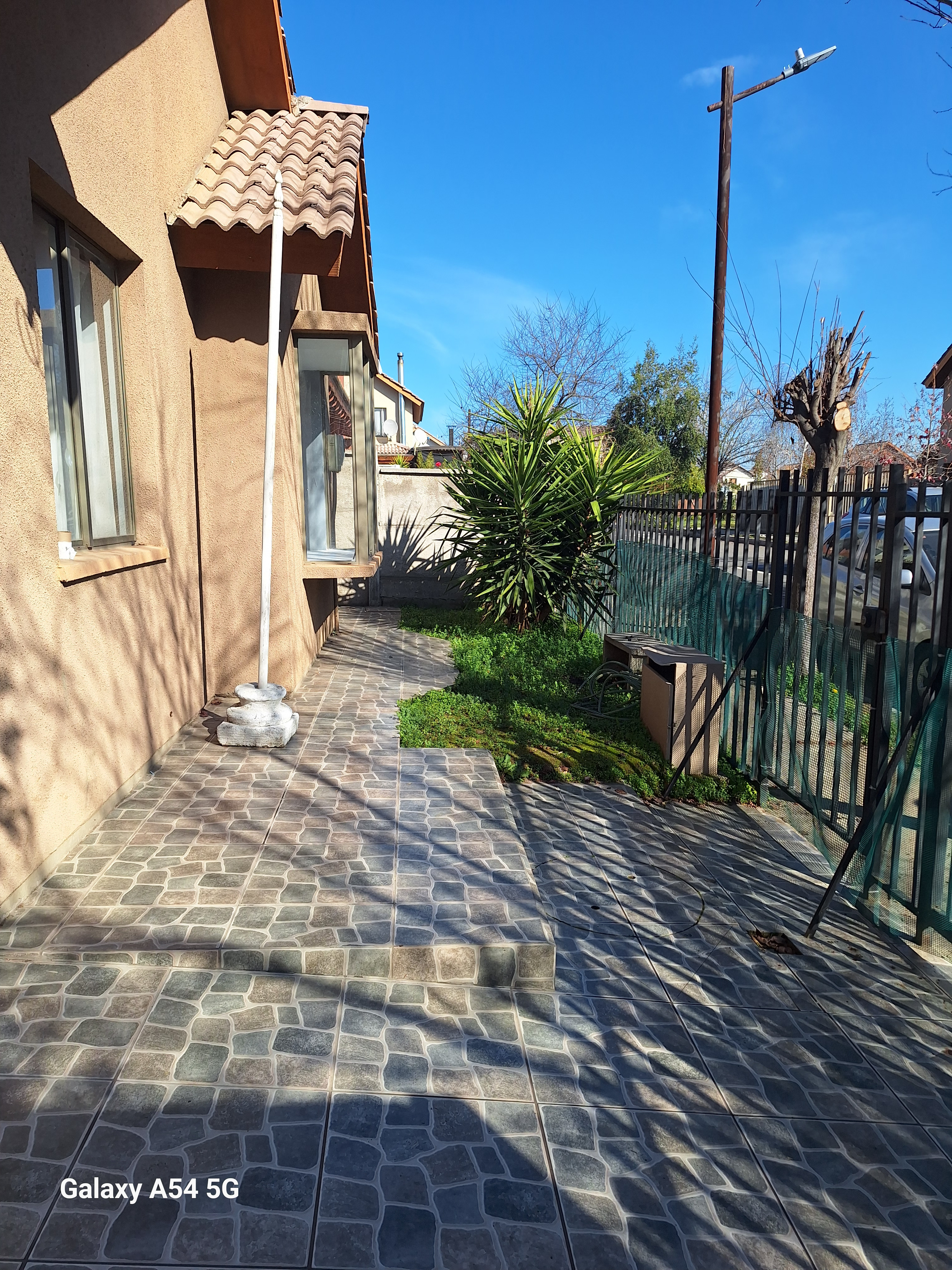SE ARRIENDA O VENDE CASA 1 PISO MACHALI